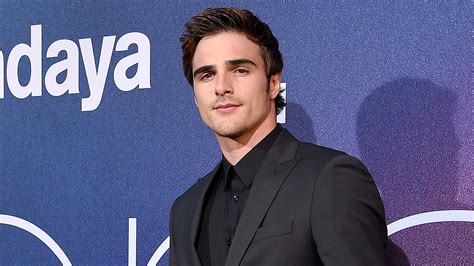 Jacob Elordi Says Shooting Nude Scenes for Euphoria Feels。